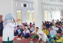 Kemenag Padang Panjang Sampaikan Materi Pergaulan Sehat di MPLS SMPN 5
