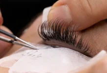 Risiko Kesehatan akibat Penggunaan Eyelash Extension Berlebihan