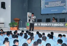 Kiat Sukses Menjadi Generasi Emas: Hebat, Cerdas, Berkualitas