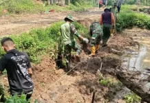 TMMD Ke-129 Kodim 0304/Agam Perkuat Akses Jalan di Jorong Simaung Hilia