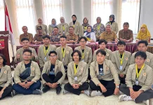 Tim KKN PPM UGM Tapak Koto Bantu Pemulihan Bencana Agam