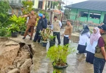 Hujan Deras Picu Longsor di MAN 3 Padang Panjang, Kankemenag Tinjau Lokasi