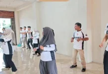 Gelar Senam Bersama, Bawaslu Padang Panjang Jalankan Program "Jumat Sehati"