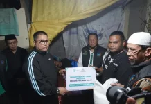 Pemko dan Baznas Padang Panjang Salurkan Sembako ke 3 Warga di 2 Kecamatan