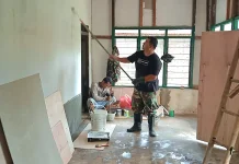 Satgas TMMD ke-129 Percepat Pengecatan RTLH di Jorong Simaung Hilia