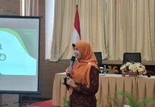 Kasubbag Kemenag Bukittinggi Bersama PPH Berikan Bimtek Sertifikasi Halal