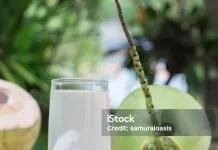 Beragam Efek Samping Air Kelapa Muda