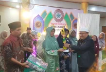 MTQ Lansia Bukittinggi: Di Usia Senja, Ayat Suci Tetap Menggema