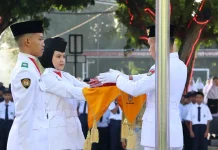 Paskibra MAN 2 Bukittinggi Sukses Kibarkan Sang Merah Putih