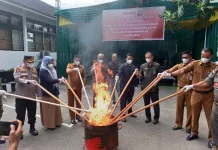 Kejari Pasaman Musnahkan Barang Bukti Tindak Pidana Narkotika