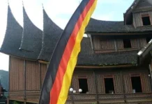 Marawa, "Bendera Kebesaran, bukan Sekedar Umbul-umbul"