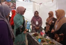 Dasawisma PPB Adu Keterampilan Masak Rendang di Gebyar Dasawisma