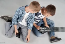 Anak dan Gadget di Era Digital, Kapan Penggunaan Teknologi Setiap Hari