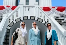 Menteri Pariwisata dan Putri Kagumi Pesona Jam Gadang, Warisan Ikonik Bukittinggi