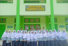MTs Laboratorium UIN Bukittinggi Borong Prestasi Provinsi di HUT RI ke-81