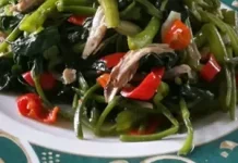 Tumis kangkung, campur ikan pindang