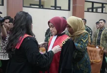 Ketua PN Petra Jeanny lantik Hartati sebagai Wakil Ketua PN Padang Panjang