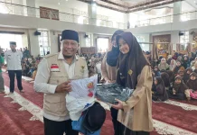 BAZNAS Padang Panjang salurkan sisa dana Program Padang Panjang Cerdas