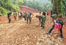 Pengerasan Jalan TMMD Ke-129 Kebut Akses Buluah Kasok
