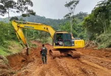 Alat Berat Buka Jalan Baru Harapan Masyarakat