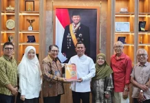 Perkuat Sinergi, Pimpinan UMMY Solok Silaturahmi dengan Bupati Solok