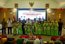 Wako Hendri Lepas Kontingen Porsadin, Pesan Junjung Nilai Agama