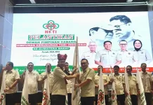 Sekda Pasbar Dikukuhkan Sebagai Ketua HKTI Kabupaten Pasaman Barat 2026-2031
