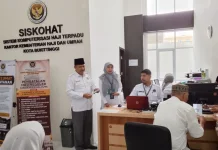 Antusias Jemaah Haji Bukittinggi Ikuti Perekaman Biometrik Visa