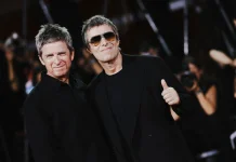 Liam dan Noel Gallagher Tampil Bersama di Red Carpet Venice Film Festival