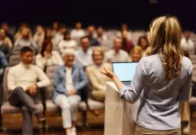 Public Speaking: Cara Membangun Kepercayaan Diri saat Berbicara