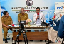Lincah Membawakan Talkshow