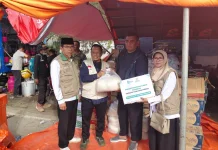 BAZNAS Padang Panjang Salurkan Bantuan untuk Korban Galodo di Arosuka