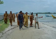 Gubernur Sumbar Dorong Pembangunan Dermaga Pengaman di TPI Pasir Tiku