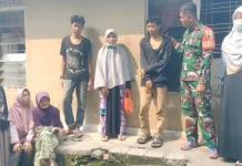 Babinsa Payakumbuh Jalin Komsos di Balai Tongah