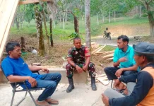 Babinsa Harau Gelar Komsos Bersama Pemuda Nagari