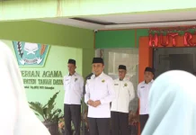 Kemenag Tanah Datar Tekankan ASN Patuhi Regulasi Publik