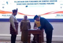 Wali Kota Padang Panjang Resmi Lantik Doni Hendra sebagai Sekdako