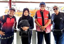 Prof. Thaib dan Prof, Noorlena Pantau Cricket Porprov di Surga Surfing Dunia