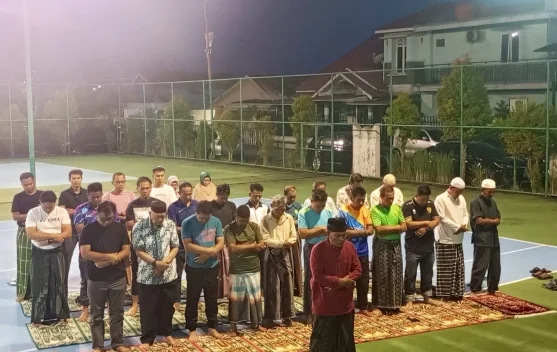 Semarak Ramadan Sekora, Ngabuburit Tenis Bersama PELTI Sumbar