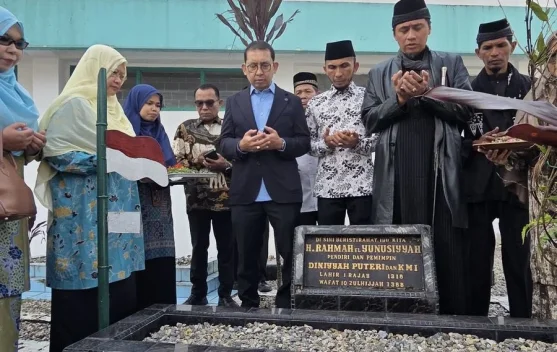 Menteri Kebudayaan Ajak Lestarikan Jejak Rahmah El Yunusiyyah