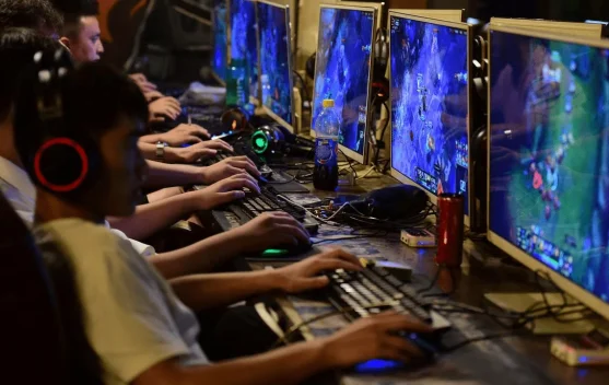 Faktor Penyebab Kecanduan Game Online pada Seseorang