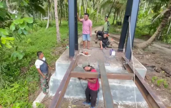 Satgas Bakti TNI AD Mentawai Kejar Pengerjaan Jembatan Berioulou