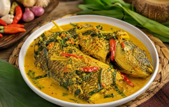 Pangek Ikan, Kuliner Tradisional Minangkabau yang Kaya Rasa