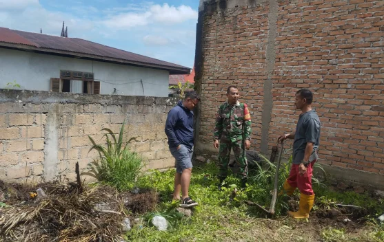 Babinsa Guguk Ajak Warga Tingkatkan Kewaspadaan Kesehatan