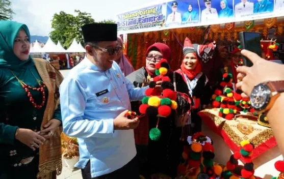 180 Baju Milik Padang Magek Sita Perhatian Pengunjung Festival Minangkabau