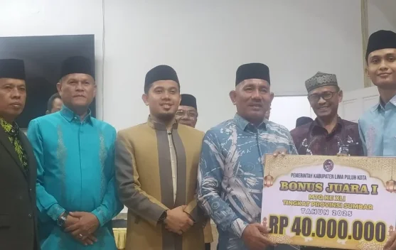 Lima Puluh Kota Serahkan Bonus Kafilah MTQ, Siap Pertahankan Juara Umum Ketiga