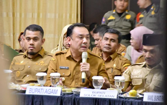 Wabup Agam Ikuti Rakor Masalah Lingkungan Hidup Bersama Mentri