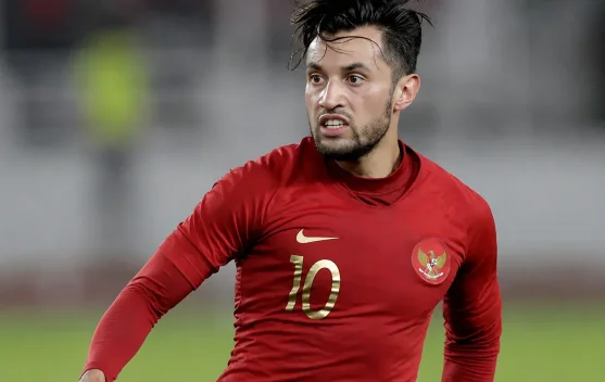 Stefano Lilipaly Resmi Gabung Semen Padang FC