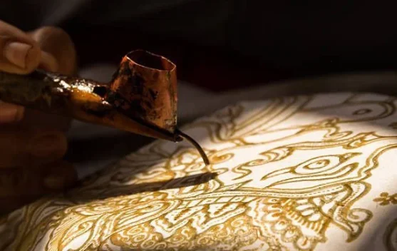 Mengapa Kerajinan Tradisional Tetap Bertahan di Era Modern?