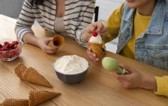 Bijak Menikmati Es Krim sebagai Bagian dari Pola Makan Seimbang